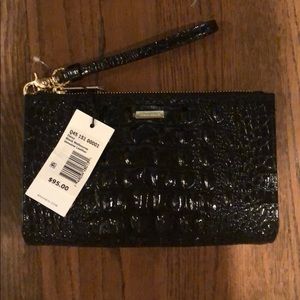 Brahmin Daisy Blk Melbourne Leather Wristlet (NWT)